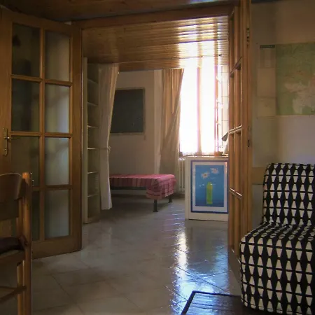 Angolo Fiorito In San Lorenzo Floransa
